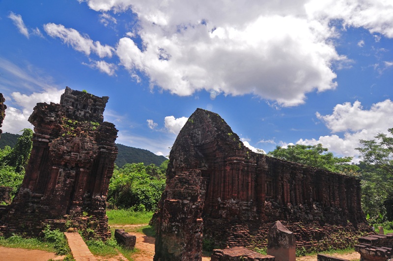 Mơ m&agrave;ng nơi Th&aacute;nh địa Mỹ Sơn 